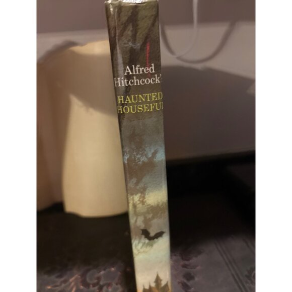 Vintage Alfred Hitchcocks Haunted Houseful Hardcover Book Dust Jacket 1961 - Picture 8 of 14